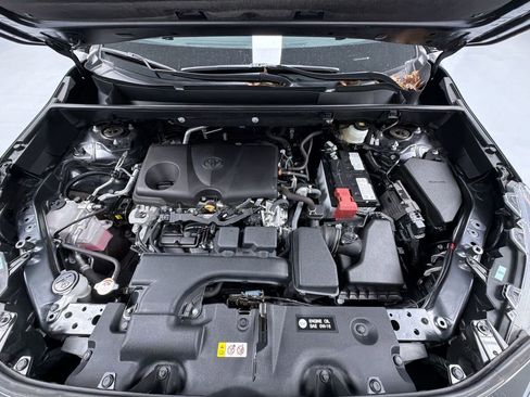 Used 2022 Toyota RAV4 LE image 14