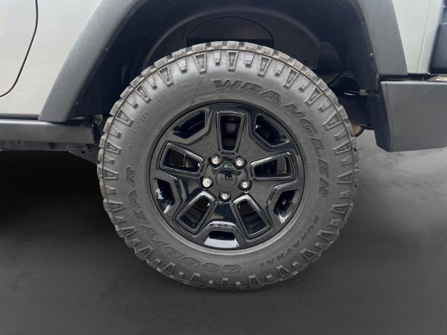 Used 2017 Jeep Wrangler Sport AWD/4WD image 6