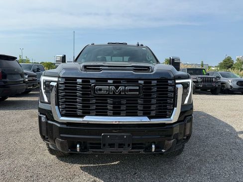 Used 2024 GMC Sierra 2500 Denali Ultimate w/ Max Trailering Package AWD/4WD image 4