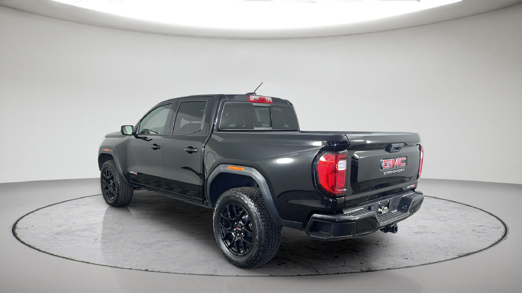 Used 2025 GMC Canyon AT4 AWD/4WD image 11