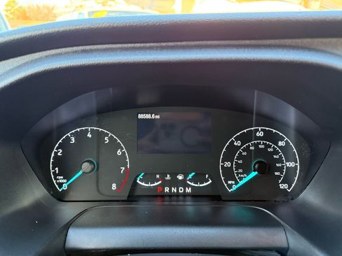 Used 2021 Ford Transit 350 XLT image 11