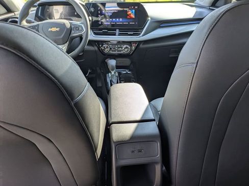 New 2026 Chevrolet Trax LT w/ Driver Confidence Package FWD image 24