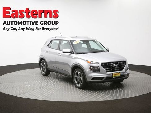 Used 2023 Hyundai Venue SEL image 51