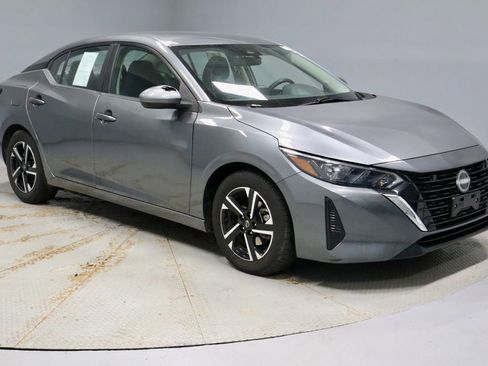 Certified 2024 Nissan Sentra SV image 1