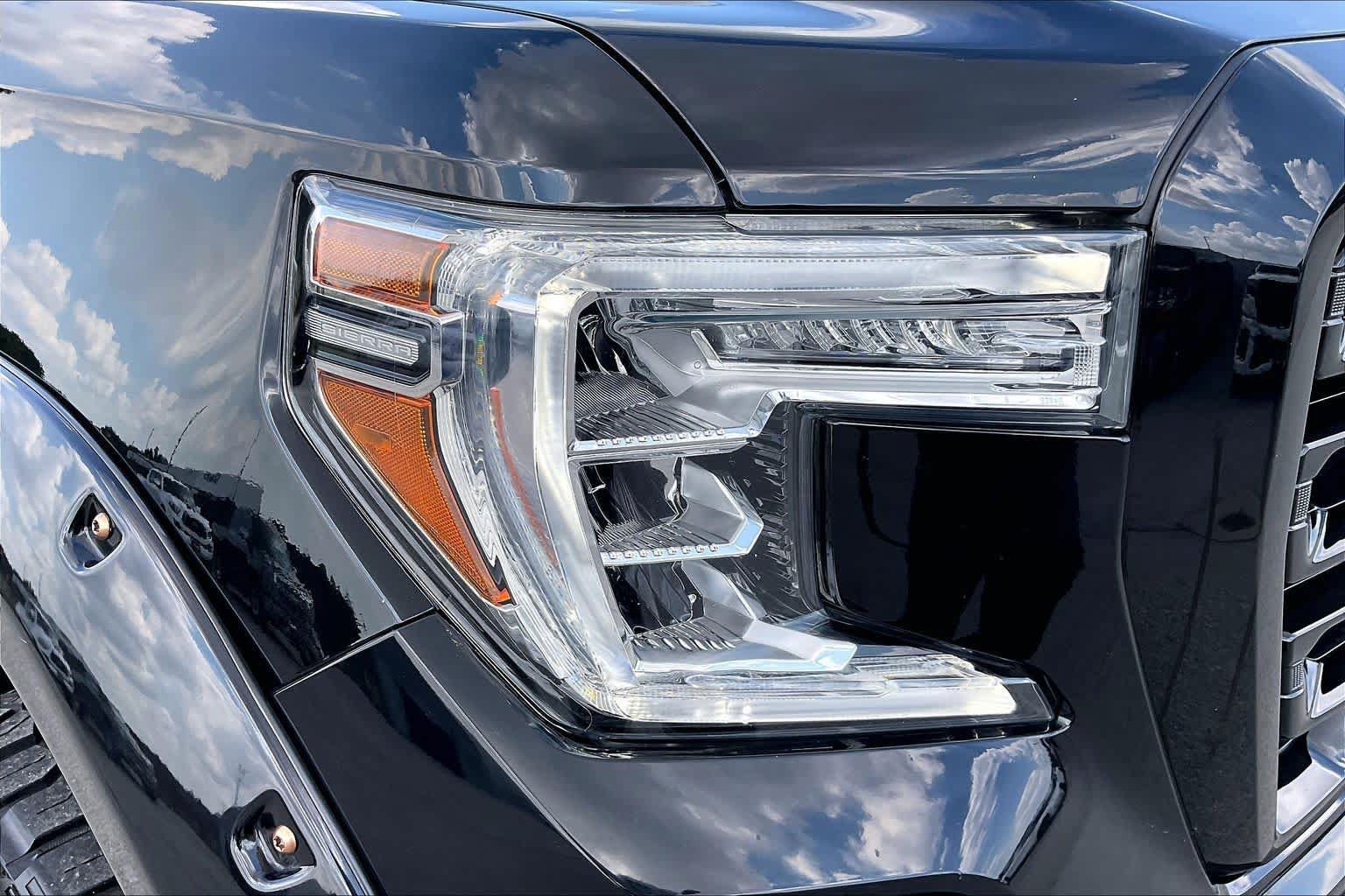 Used 2022 GMC Sierra 1500 AT4 w/ AT4 Premium Package AWD/4WD image 28