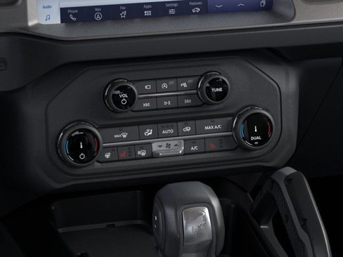 New 2026 Ford Bronco Outer Banks w/ Sasquatch Package AWD/4WD image 15