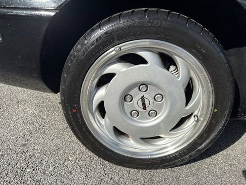 Used 1992 Chevrolet Corvette Convertible image 28