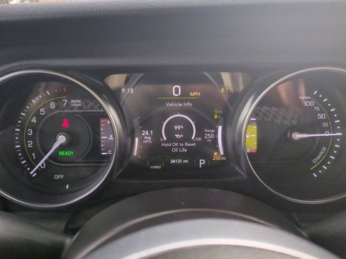 Used 2022 Jeep Wrangler Unlimited Sahara w/ Safety Group image 25