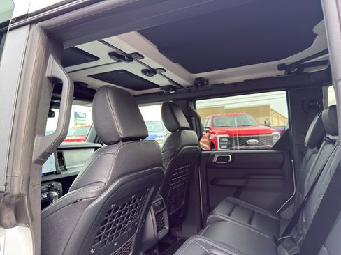 New 2025 Ford Bronco Badlands image 22