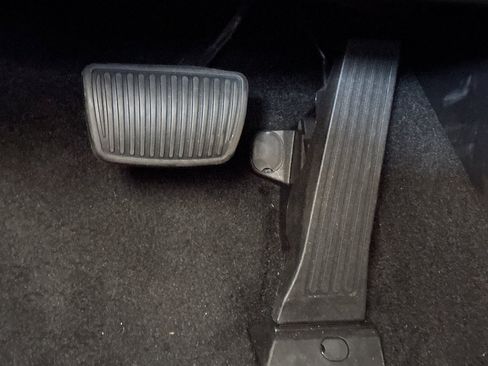 Certified 2025 Hyundai Santa Fe SEL image 42