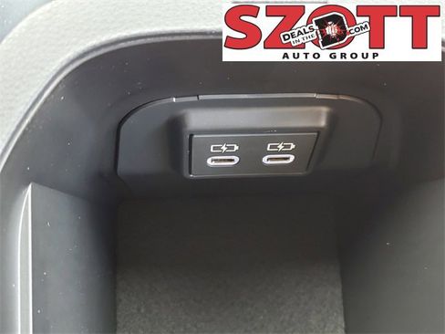 New 2025 Toyota RAV4 LE image 29