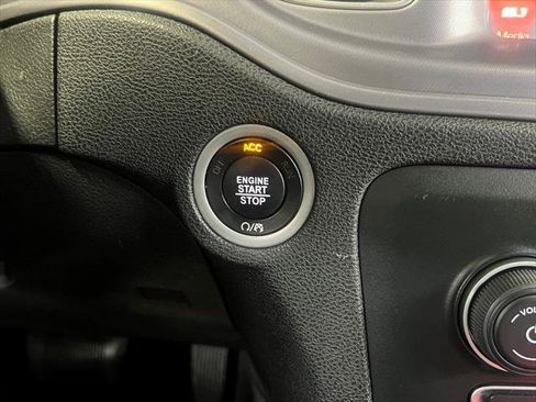 Certified 2023 Dodge Charger SXT image 33