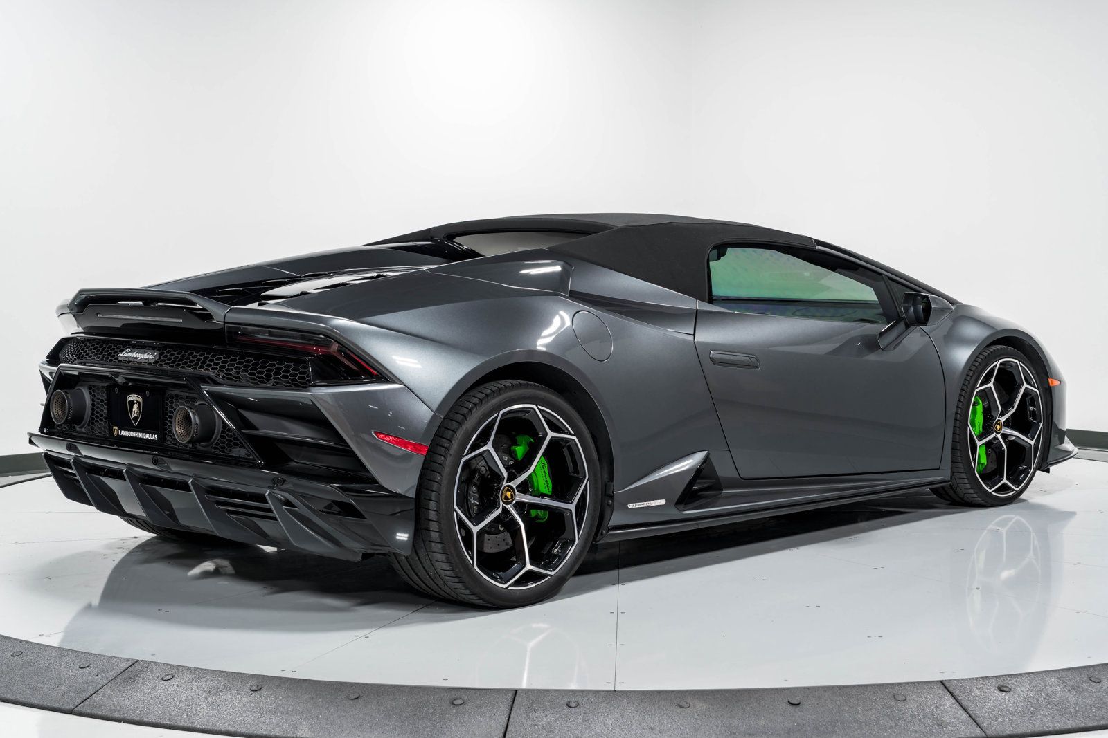 Used 2020 Lamborghini Huracan EVO AWD/4WD image 40
