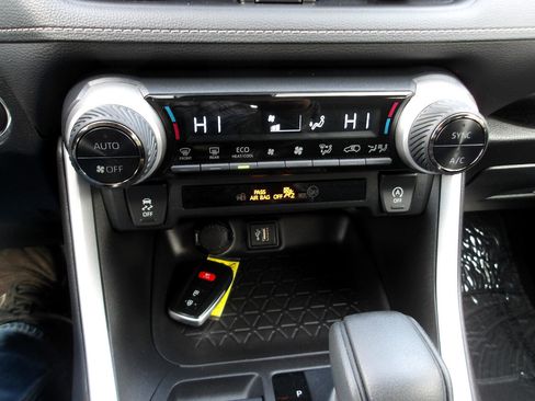 Used 2023 Toyota RAV4 XLE image 20