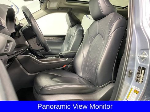 Used 2023 Toyota Highlander Platinum AWD/4WD image 11