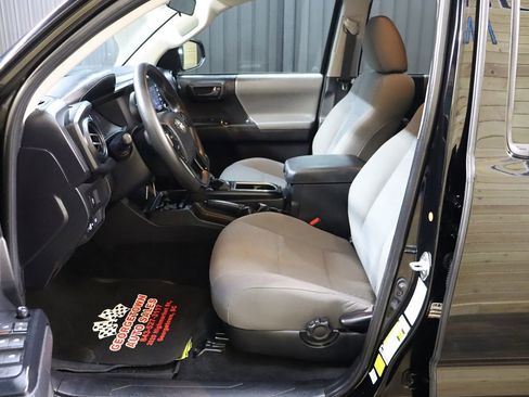 Used 2023 Toyota Tacoma SR image 42