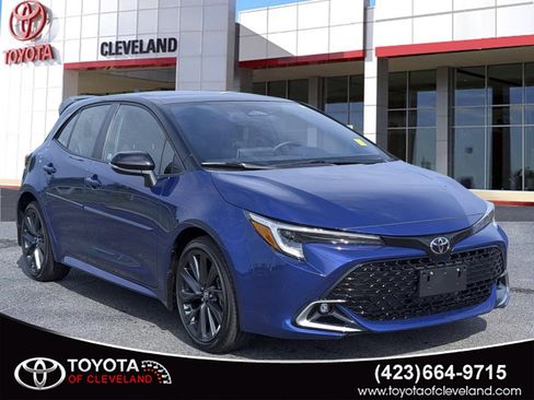 Used 2025 Toyota Corolla XSE FWD image 1
