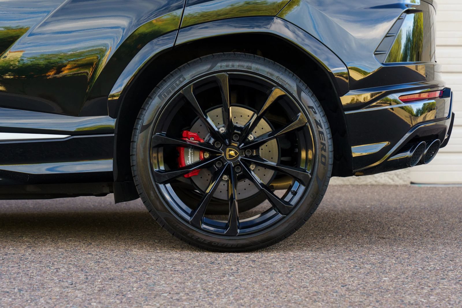 Used 2021 Lamborghini Urus AWD/4WD image 39
