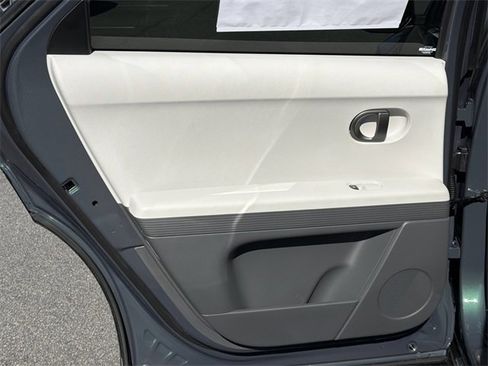 New 2026 Hyundai Ioniq 5 SEL image 21