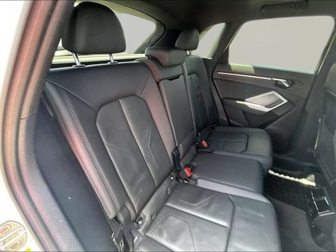 Used 2023 Audi Q3 2.0T Premium Plus w/ Premium Plus Package AWD/4WD image 29