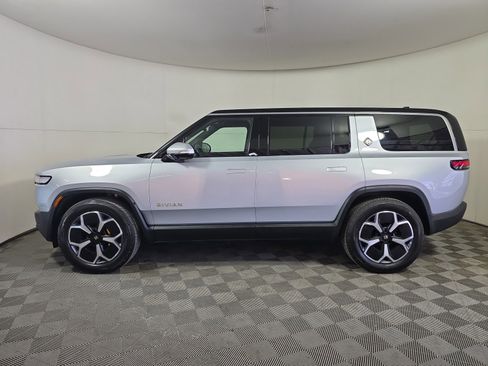 Used 2024 Rivian R1S Adventure AWD/4WD image 2