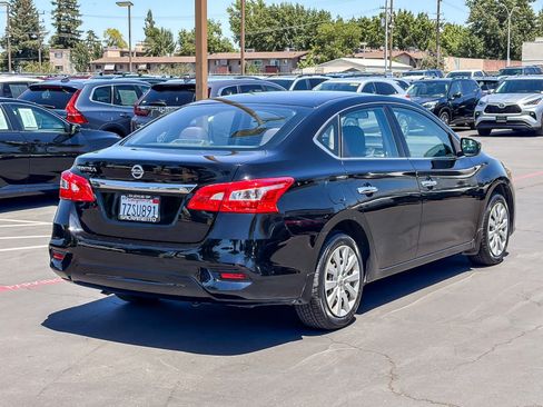 Used 2017 Nissan Sentra S FWD image 4