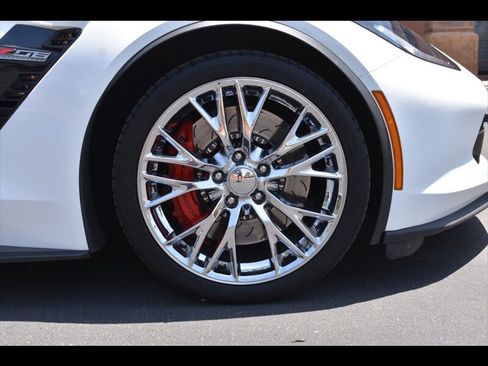 Used 2017 Chevrolet Corvette Z06 RWD image 36