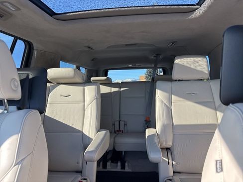 Used 2024 Cadillac Escalade ESV Sport Platinum AWD/4WD image 35