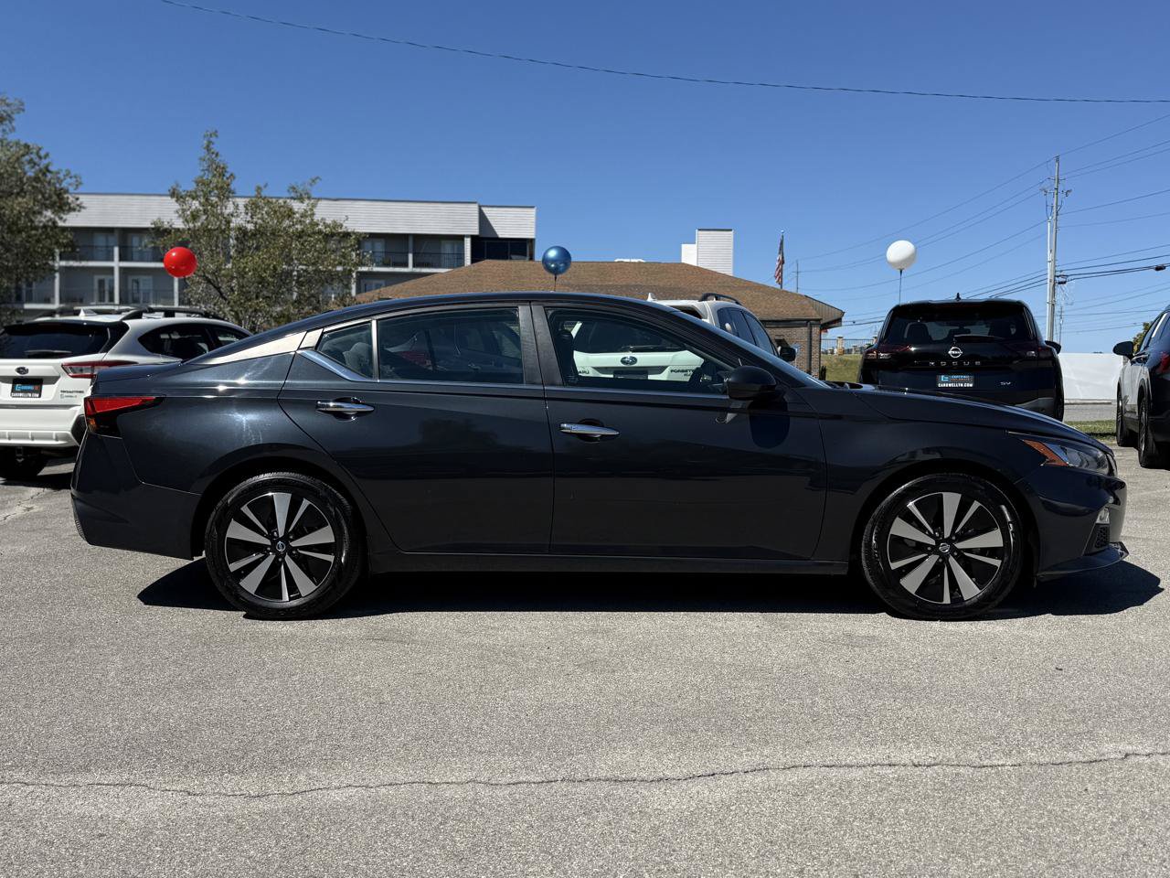 Used 2021 Nissan Altima 2.5 SV FWD image 5