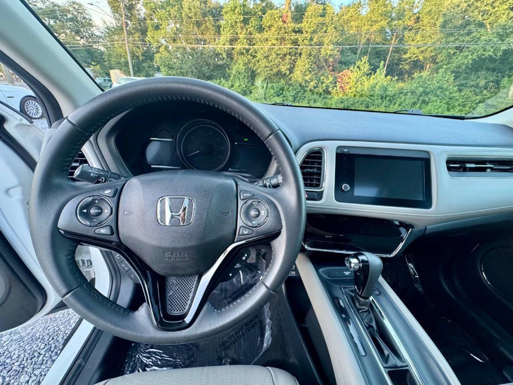 Used 2021 Honda HR-V EX-L image 15