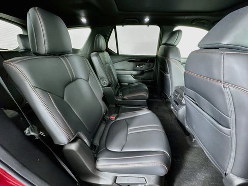 Certified 2025 Honda Pilot TrailSport image 28