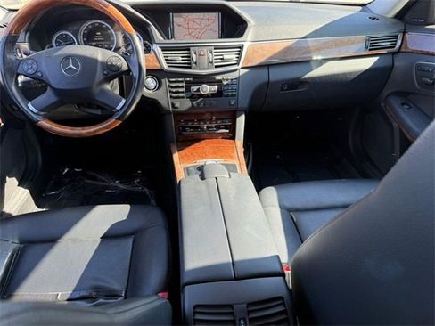 Used 2013 Mercedes-Benz E 350 4MATIC Sedan image 13