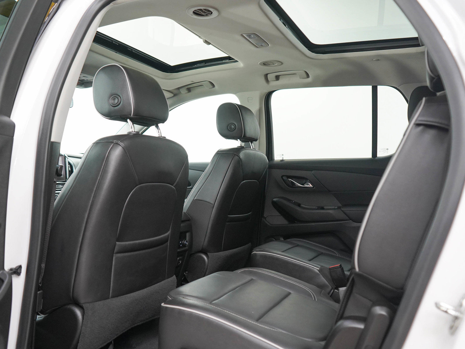 Used 2021 Chevrolet Traverse High Country AWD/4WD image 19