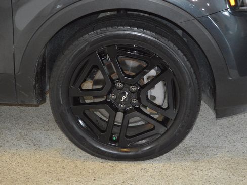 Used 2023 Kia Telluride SX X-Line AWD/4WD image 9
