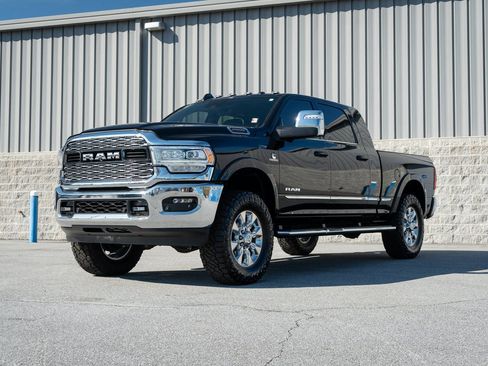 Used 2024 RAM 2500 Limited AWD/4WD image 8
