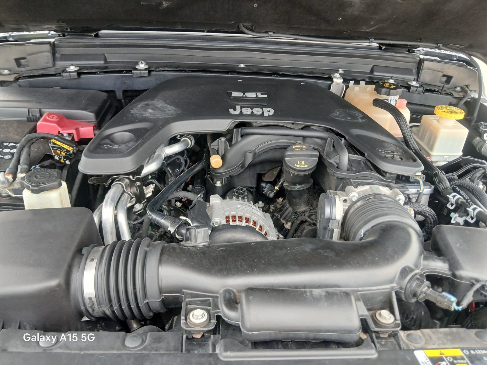 Used 2020 Jeep Gladiator Overland AWD/4WD image 23