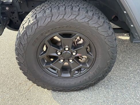 Used 2023 Jeep Wrangler Unlimited Rubicon 4xe image 10