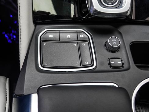 Used 2023 Acura MDX SH-AWD w/ Advance Package image 21