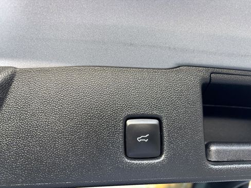 Used 2023 Ford Escape ST-Line w/ Tech Pack #1 image 11