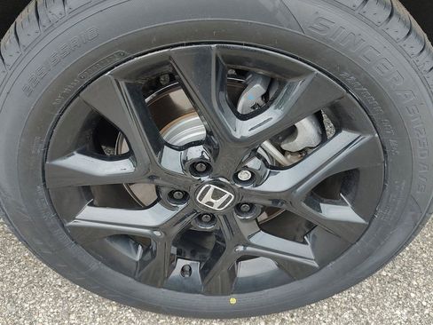 Certified 2024 Honda HR-V Sport image 31