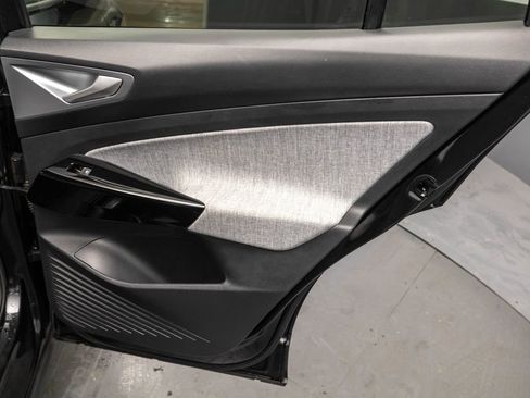 Certified 2023 Volkswagen ID.4 Pro image 29