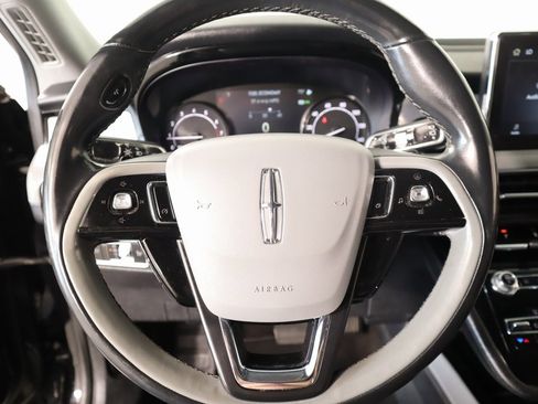 Used 2021 Lincoln Corsair FWD image 3