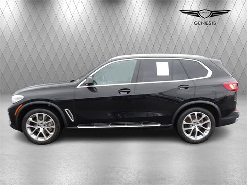 Used 2020 BMW X5 xDrive40i w/ Premium Package image 2