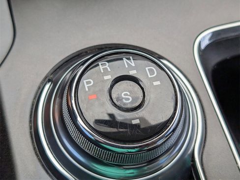 Used 2018 Ford Fusion Titanium image 29