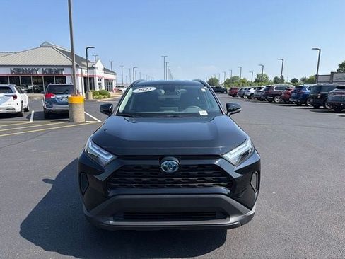 Used 2023 Toyota RAV4 LE AWD/4WD image 8