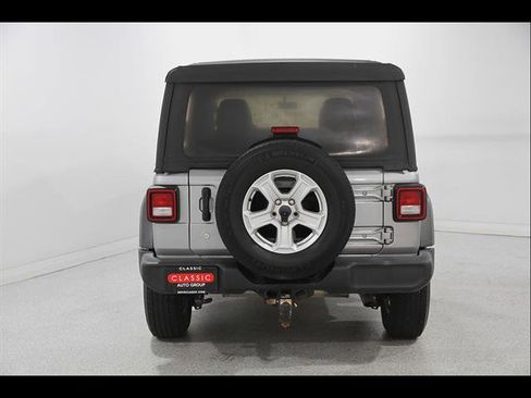 Used 2018 Jeep Wrangler Unlimited Sport S AWD/4WD image 19