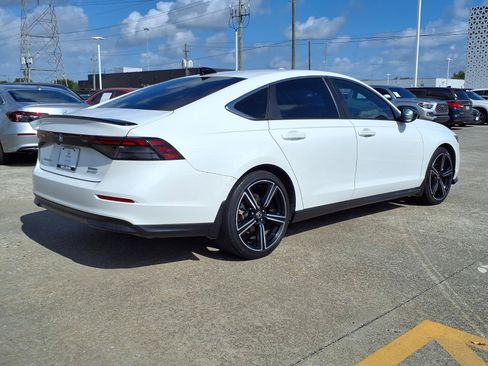 Certified 2023 Honda Accord Sport image 24