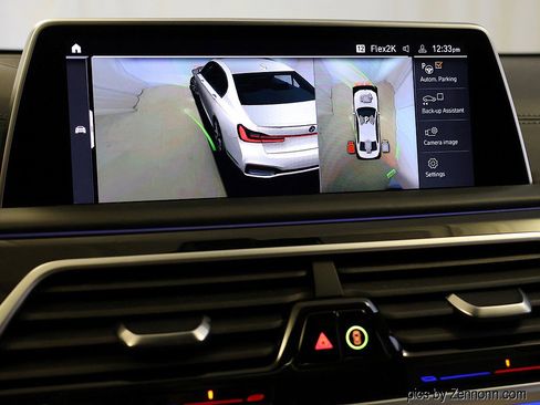 Certified 2022 BMW M760i xDrive w/ Luxury Rear Seating Package image 25