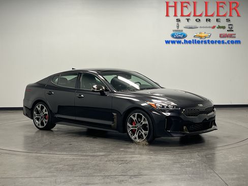 Used 2020 Kia Stinger GT1 image 1