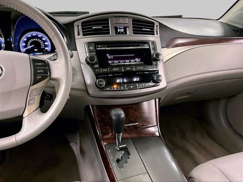 Used 2012 Toyota Avalon image 7